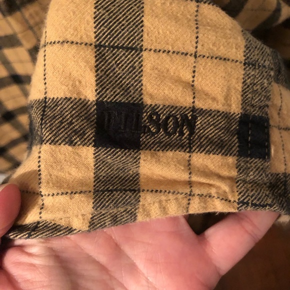 Filson Cotton Plaid Flannel Button Up Shirt in Camel and Black - Size XXL - Picture 7 of 9